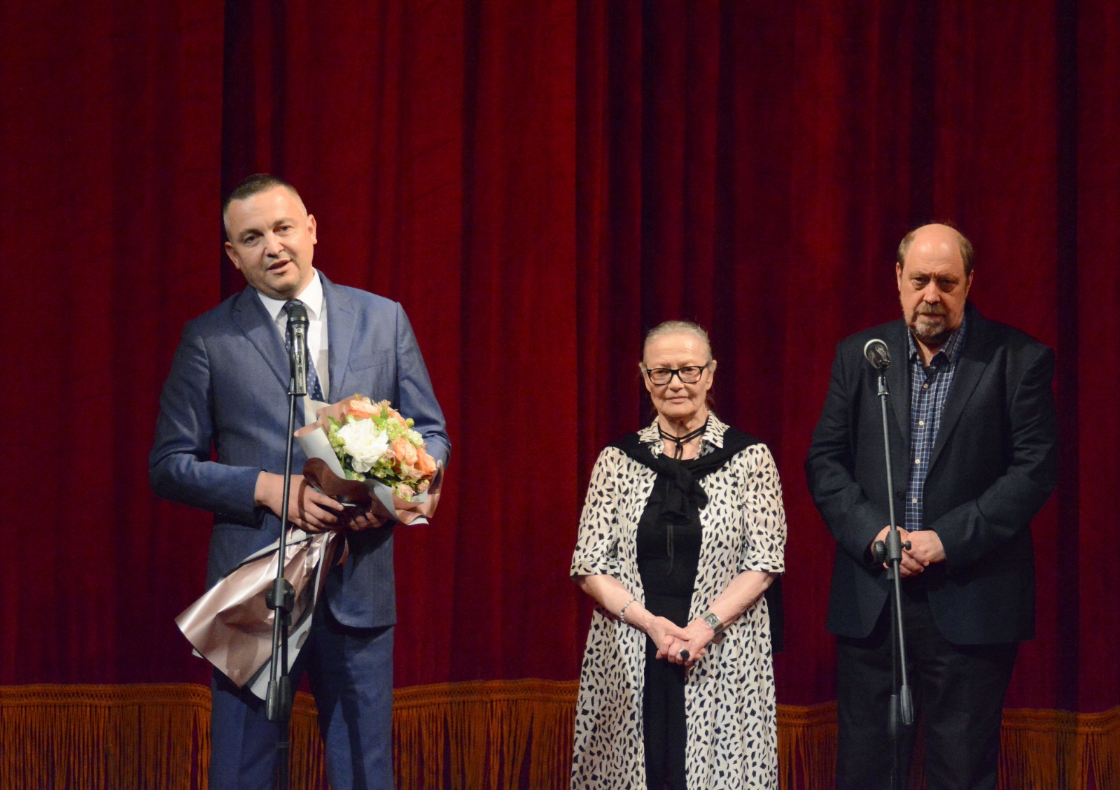Свързани файлове